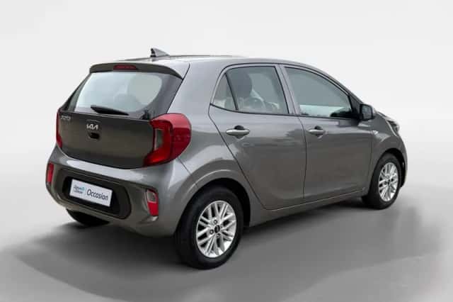Kia Picanto (2023) thumbnail 3