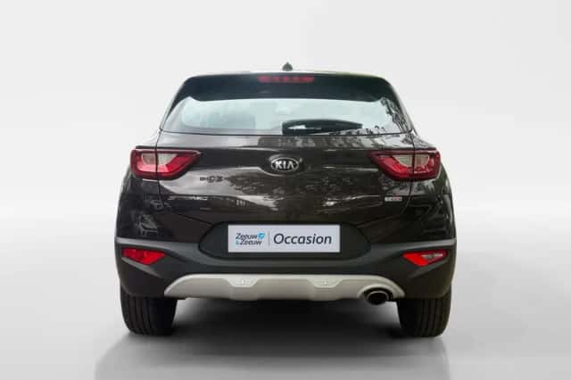 Kia Stonic (2018) thumbnail 6