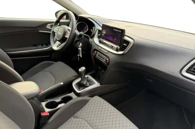 Kia Ceed Sportswagon (2025) thumbnail 12