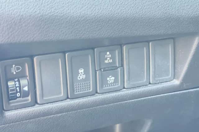 Suzuki Baleno (2017) thumbnail 4