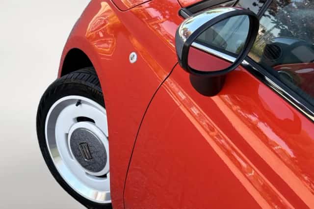 Fiat 500 (2017) thumbnail 3