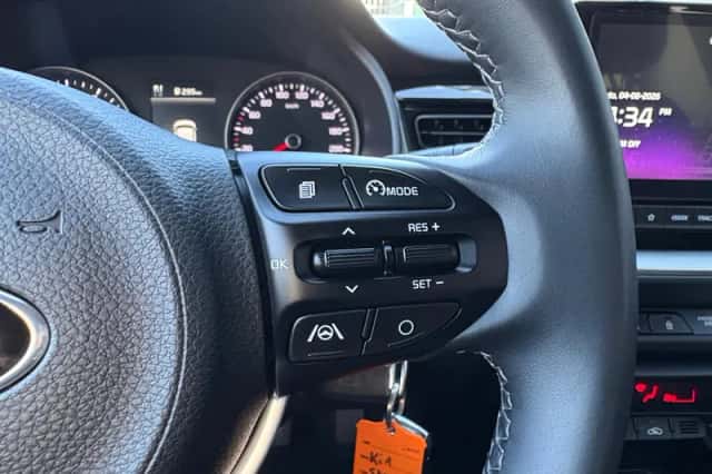 Kia Stonic (2021) thumbnail 14