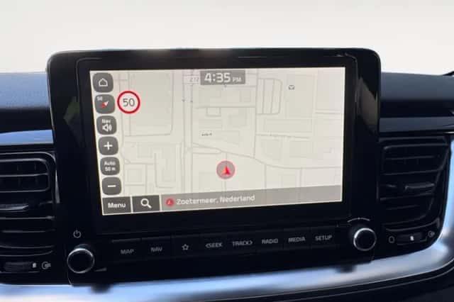 Kia Stonic (2021) thumbnail 18