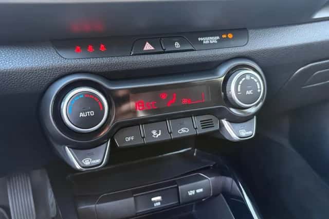 Kia Stonic (2021) thumbnail 19