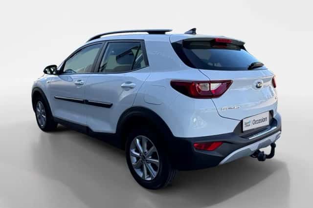 Kia Stonic (2021) thumbnail 6