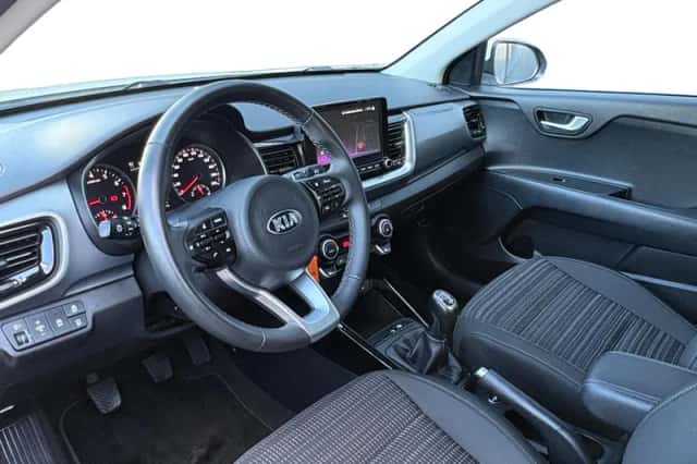 Kia Stonic (2021) thumbnail 8