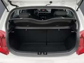 Kia Picanto (2023) thumbnail 24