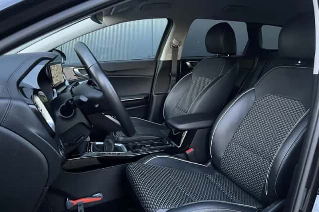 Kia Ceed Sportswagon (2024) thumbnail 11
