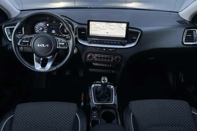Kia Ceed Sportswagon (2024) thumbnail 14