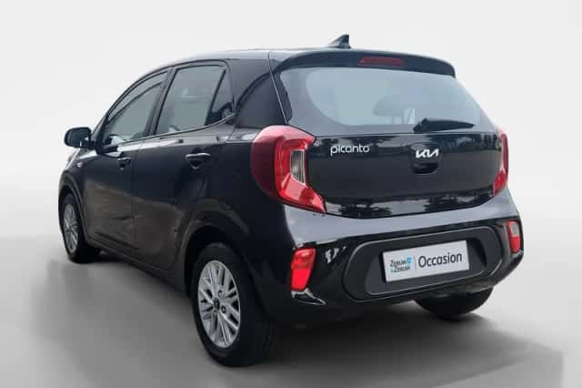 Kia Picanto (2023) thumbnail 4