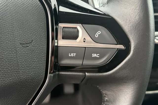 Peugeot 208 (2025) thumbnail 17