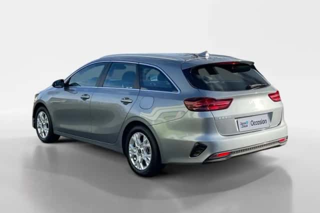 Kia Ceed Sportswagon (2024) thumbnail 3