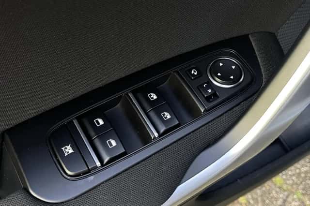 Kia Ceed Sportswagon (2024) thumbnail 25