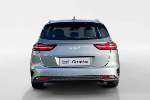 Kia Ceed Sportswagon (2024) thumbnail 4