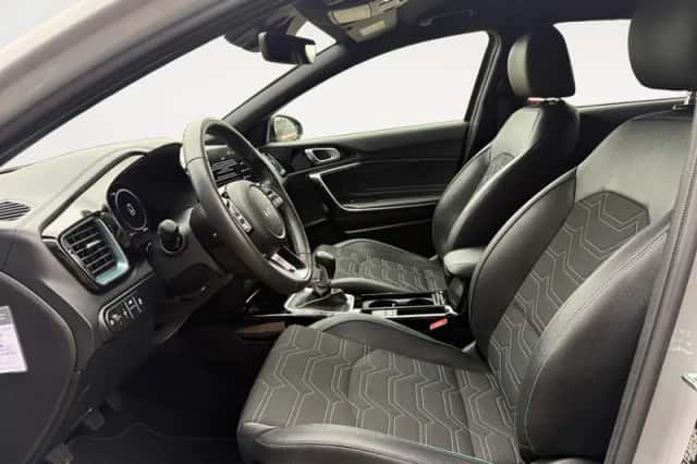 Kia Ceed (2025) thumbnail 11
