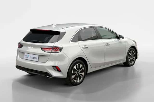 Kia Ceed (2025) thumbnail 6