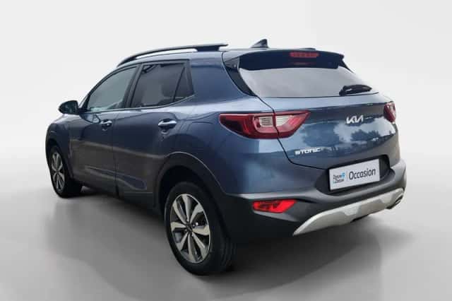 Kia Stonic (2025) thumbnail 4