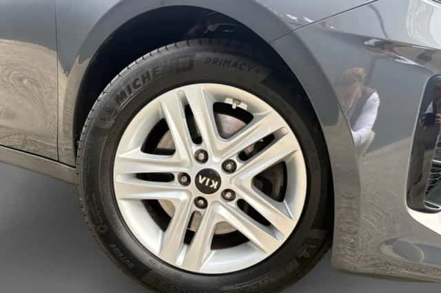 Kia Ceed Sportswagon (2018) thumbnail 2