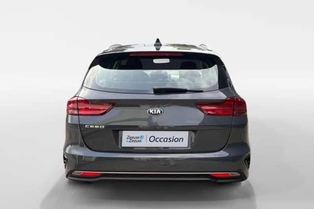 Kia Ceed Sportswagon (2018) thumbnail 5