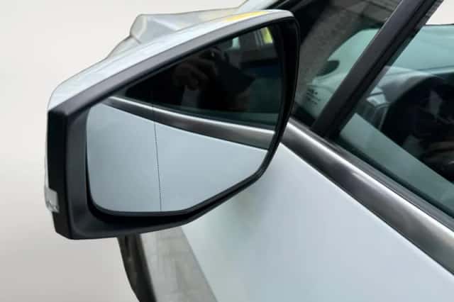 Kia Sportage (2023) thumbnail 23