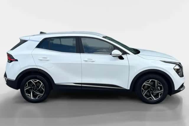 Kia Sportage (2023) thumbnail 7
