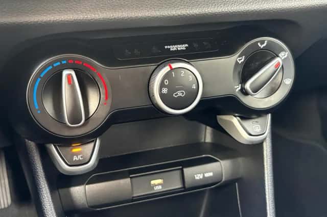 Kia Picanto (2023) thumbnail 20