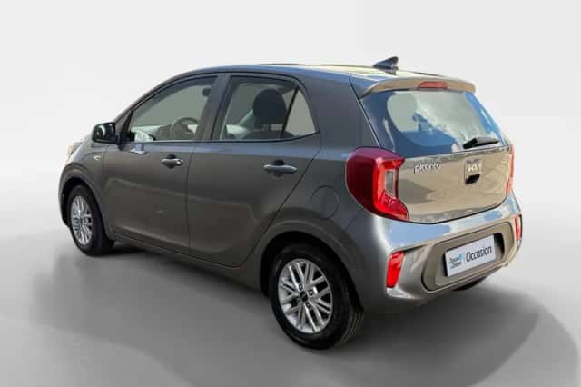 Kia Picanto (2023) thumbnail 4