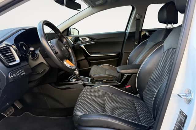 Kia Ceed Sportswagon (2024) thumbnail 11