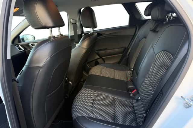 Kia Ceed Sportswagon (2024) thumbnail 12