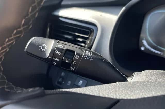 Kia Stonic (2025) thumbnail 16