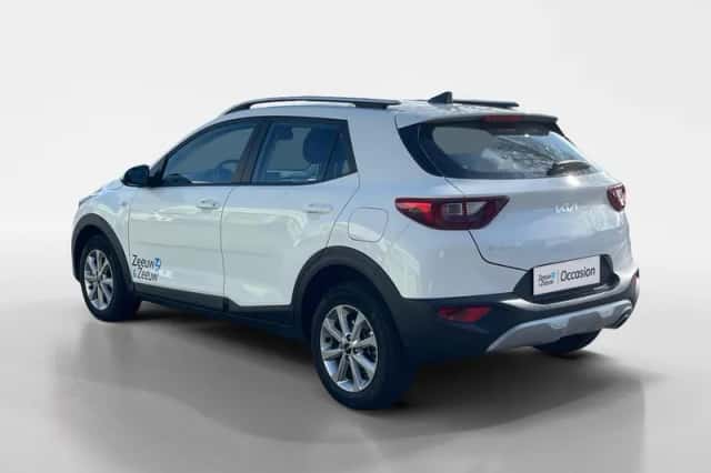 Kia Stonic (2025) thumbnail 3