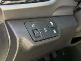 Kia Stonic (2025) thumbnail 24