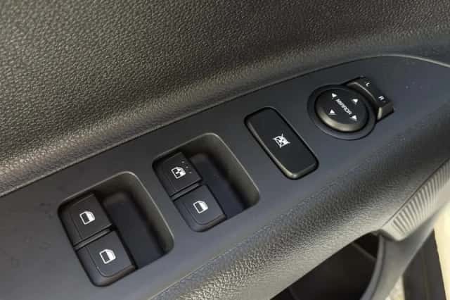 Kia Stonic (2025) thumbnail 25