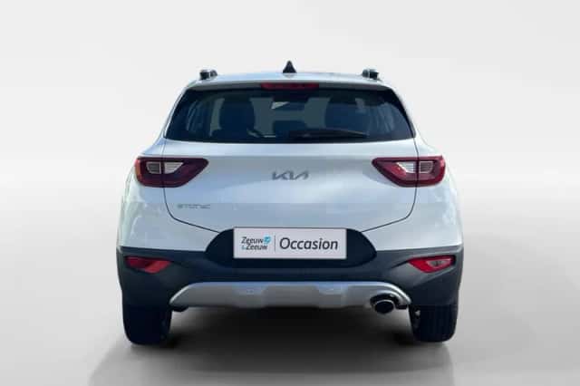 Kia Stonic (2025) thumbnail 4