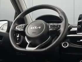 Kia Picanto (2022) thumbnail 12