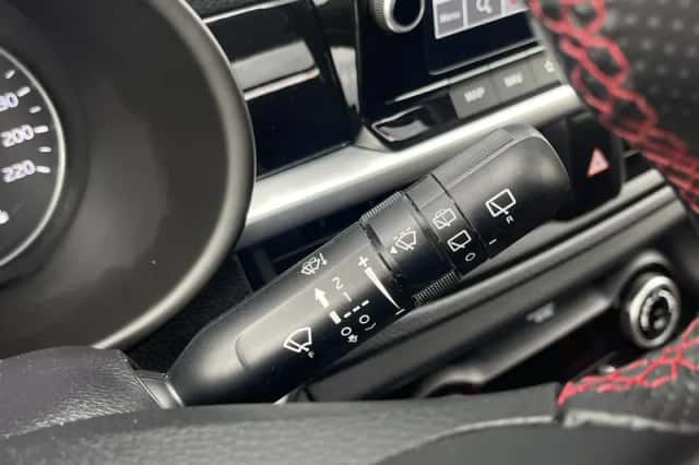 Kia Picanto (2022) thumbnail 17