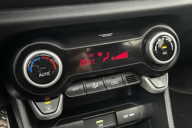 Kia Picanto (2022) thumbnail 21