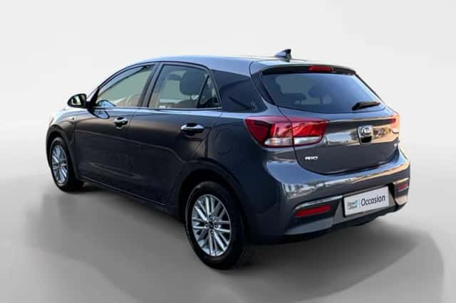 Kia Rio (2020) thumbnail 5
