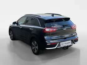 Kia Niro (2017) thumbnail 4