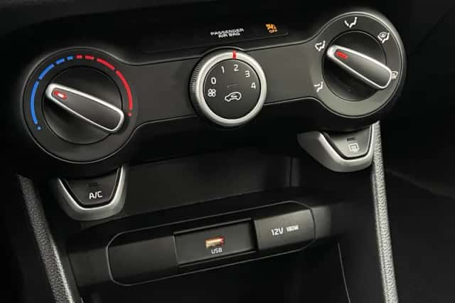 Kia Picanto (2022) thumbnail 15