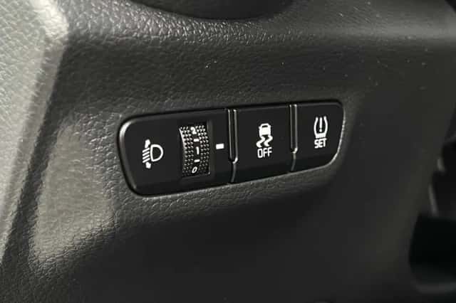 Kia Picanto (2022) thumbnail 24