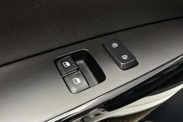 Kia Picanto (2022) thumbnail 25