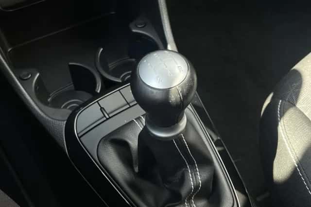 Kia Picanto (2023) thumbnail 13