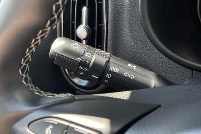 Kia Picanto (2023) thumbnail 20