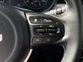Kia Picanto (2023) thumbnail 21