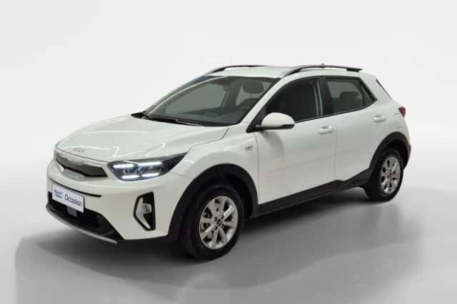 Kia Stonic (2024) thumbnail 2