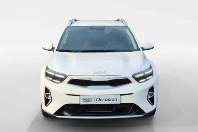 Kia Stonic (2025) thumbnail 3