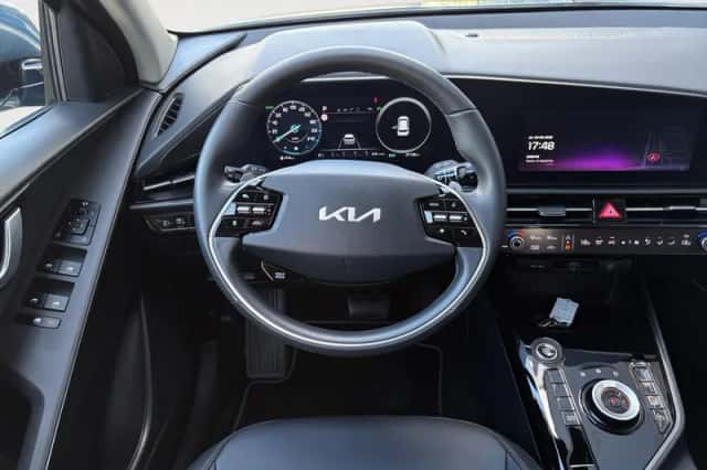 Kia Niro (2023) thumbnail 11