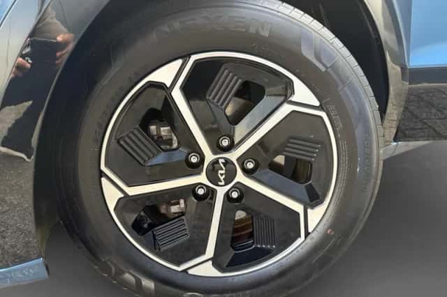 Kia Niro (2023) thumbnail 28