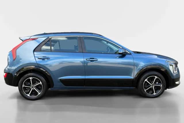Kia Niro (2023) thumbnail 4